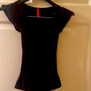 Spandex brand size small cap sleeves shirt great under a blazer or never wore